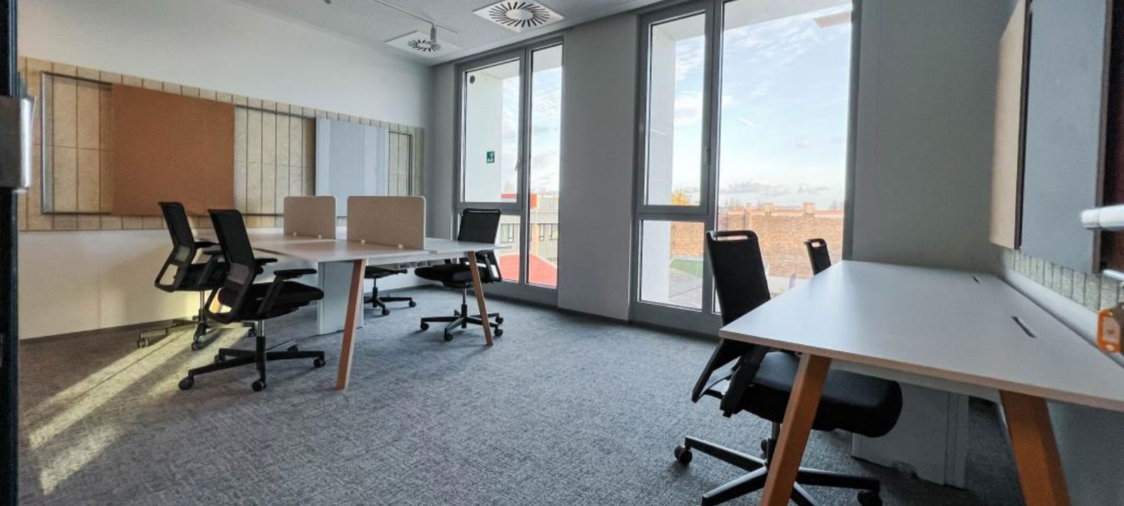 99 Váci Út, Budapest - Image 1