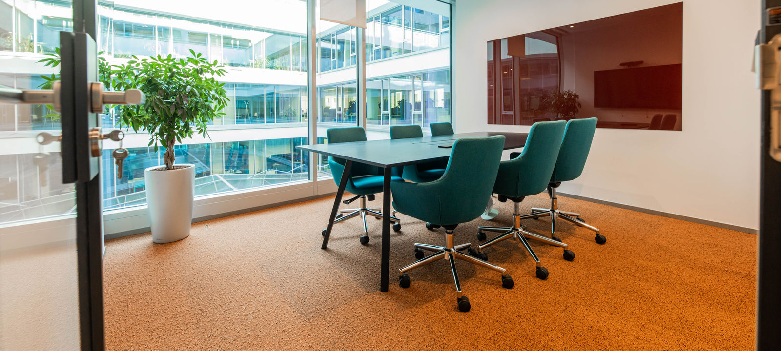 99 Váci Út, Budapest - Image 1