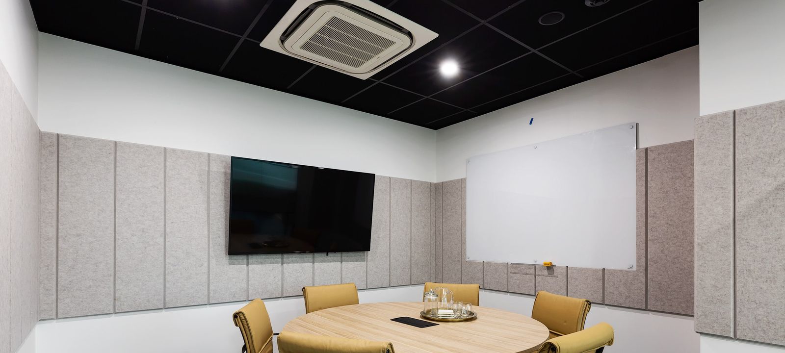 8 Clunies Ross Court 8 Clunies Ross Court, Eight Mile Plains - Image 1