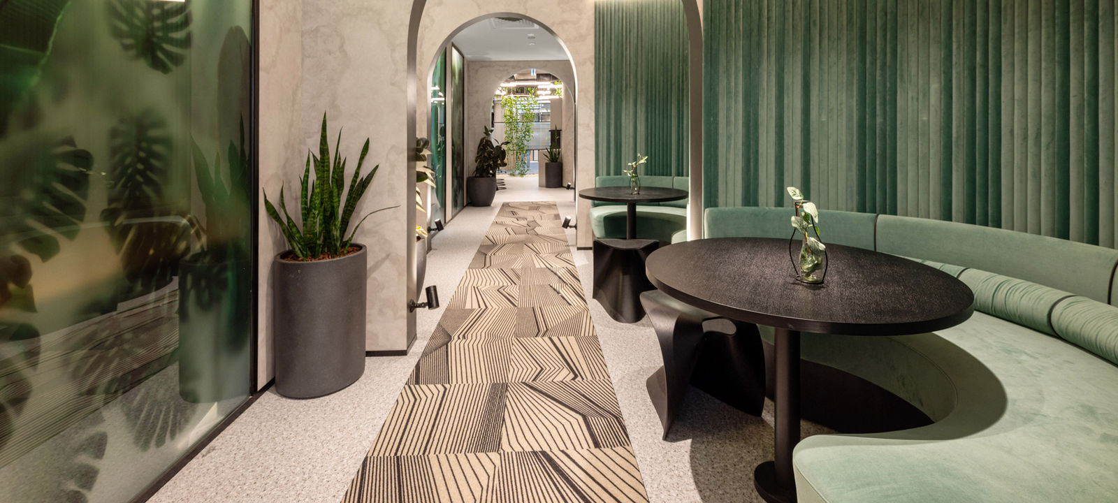 8 Clunies Ross Court 8 Clunies Ross Court, Eight Mile Plains - Image 1