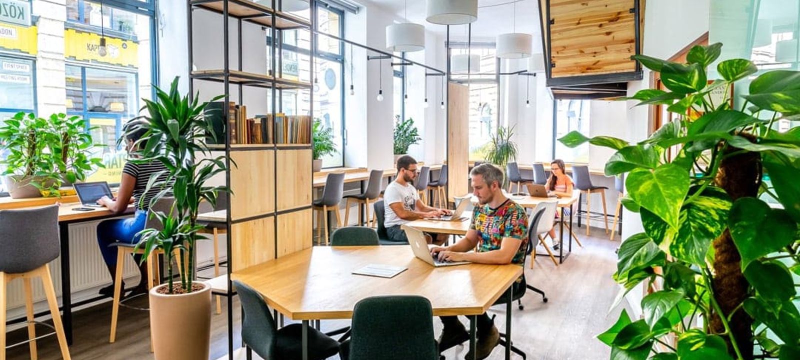 4 Révay KÖZ, Budapest - Image 1