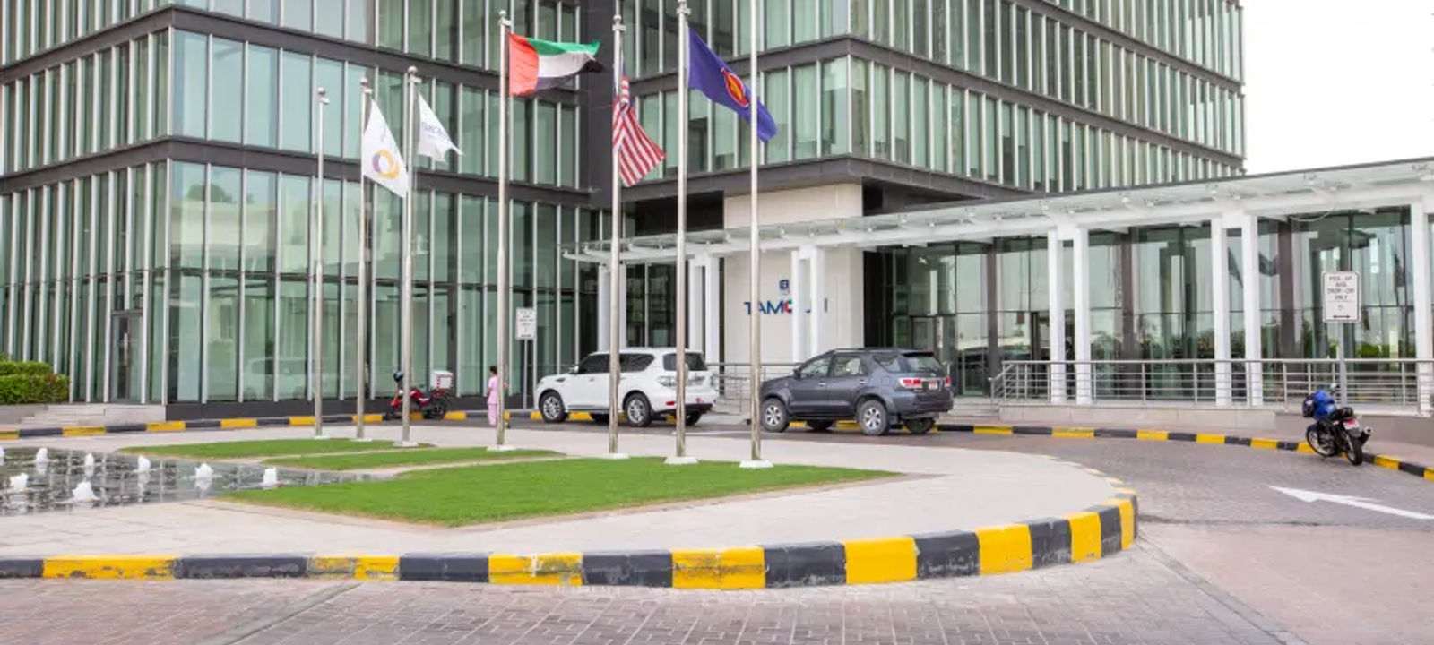 Tamouh Tower, Building 12 - Image 1