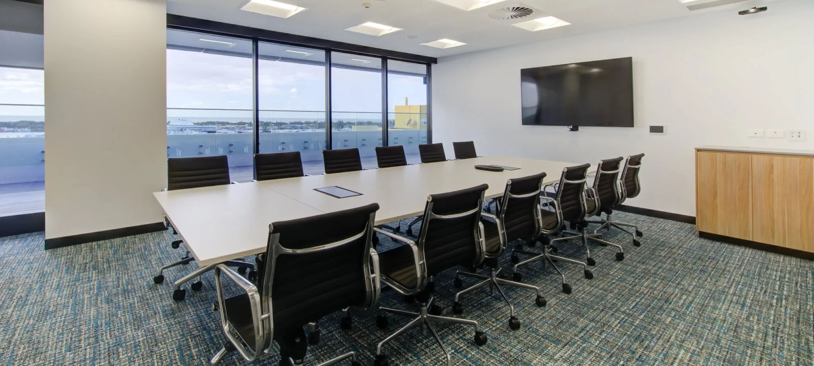 36 Marine Parade, Southport - Image 1