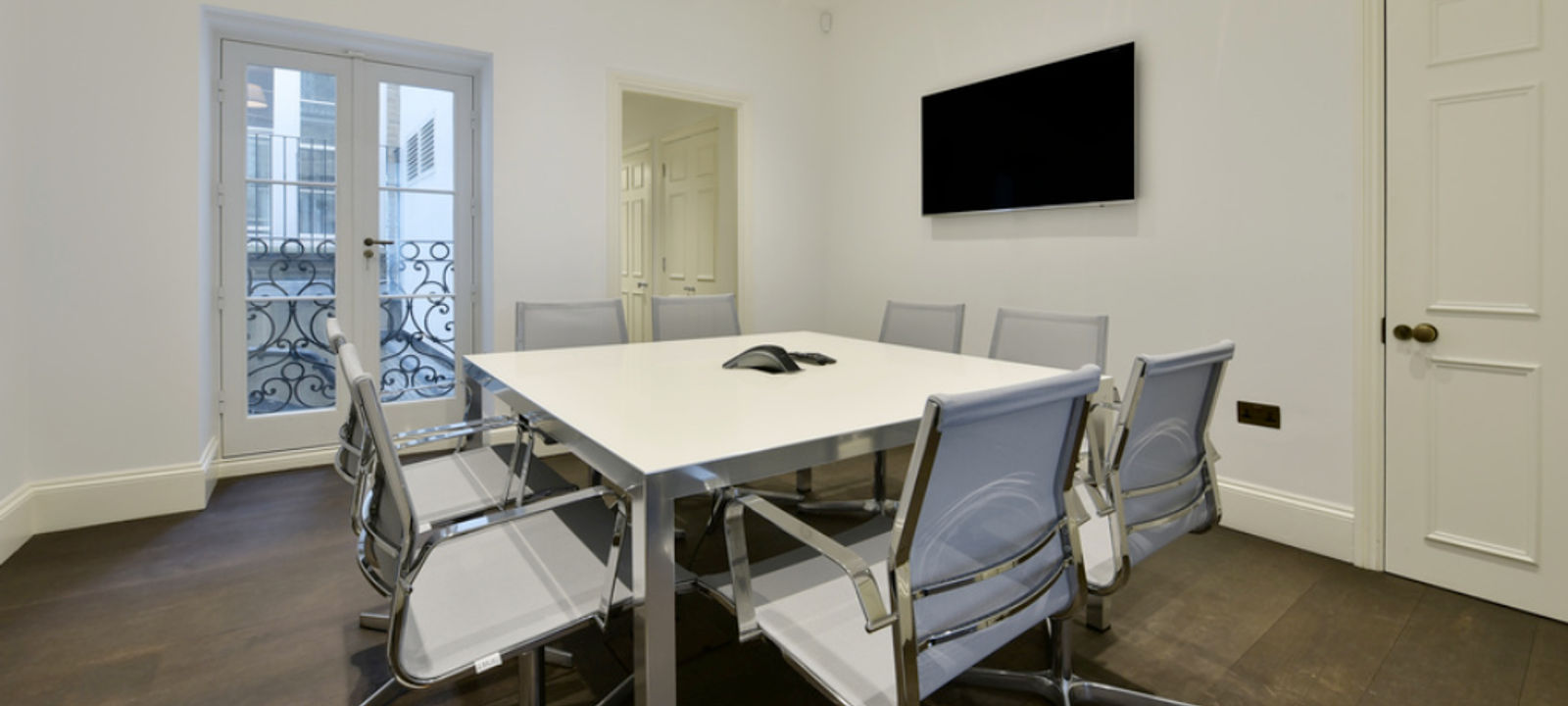 11 Curzon Street, London - Image 1