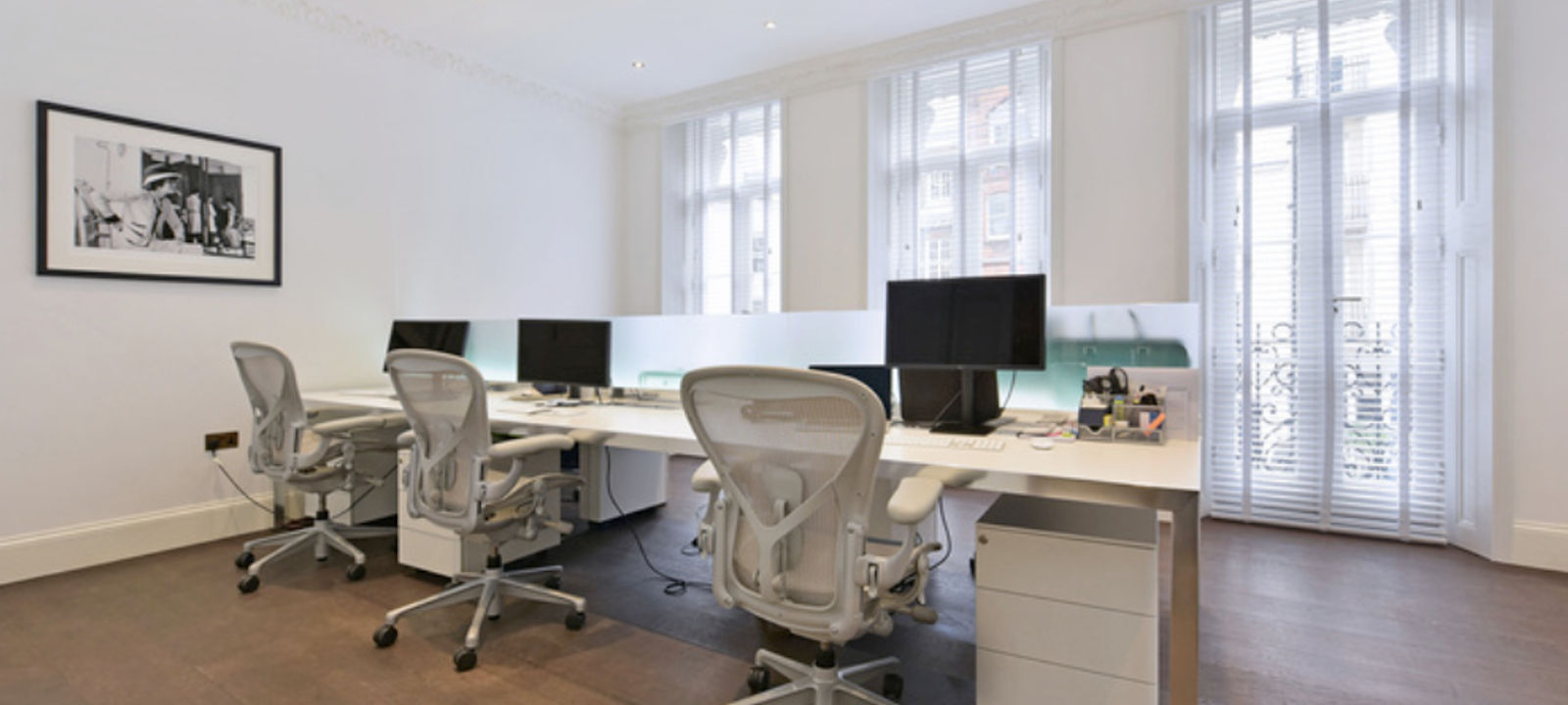 11 Curzon Street, London - Image 1