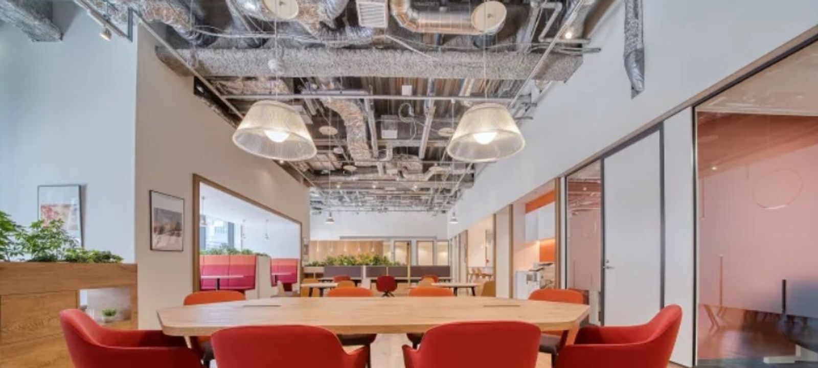 125 Commerce Valley Drive W, Markham - Image 1