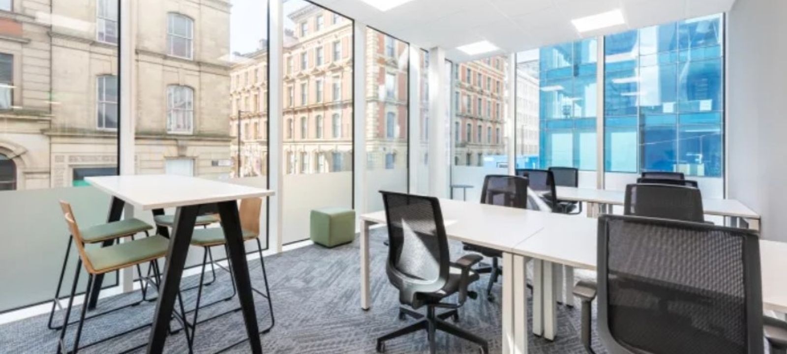 125 Commerce Valley Drive W, Markham - Image 1