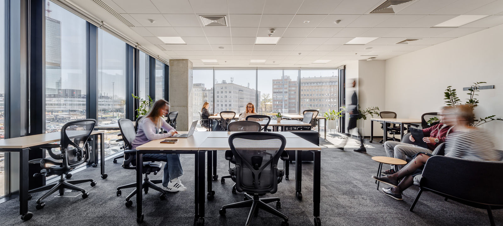 Chmielna 73, Warszawa - Image 1