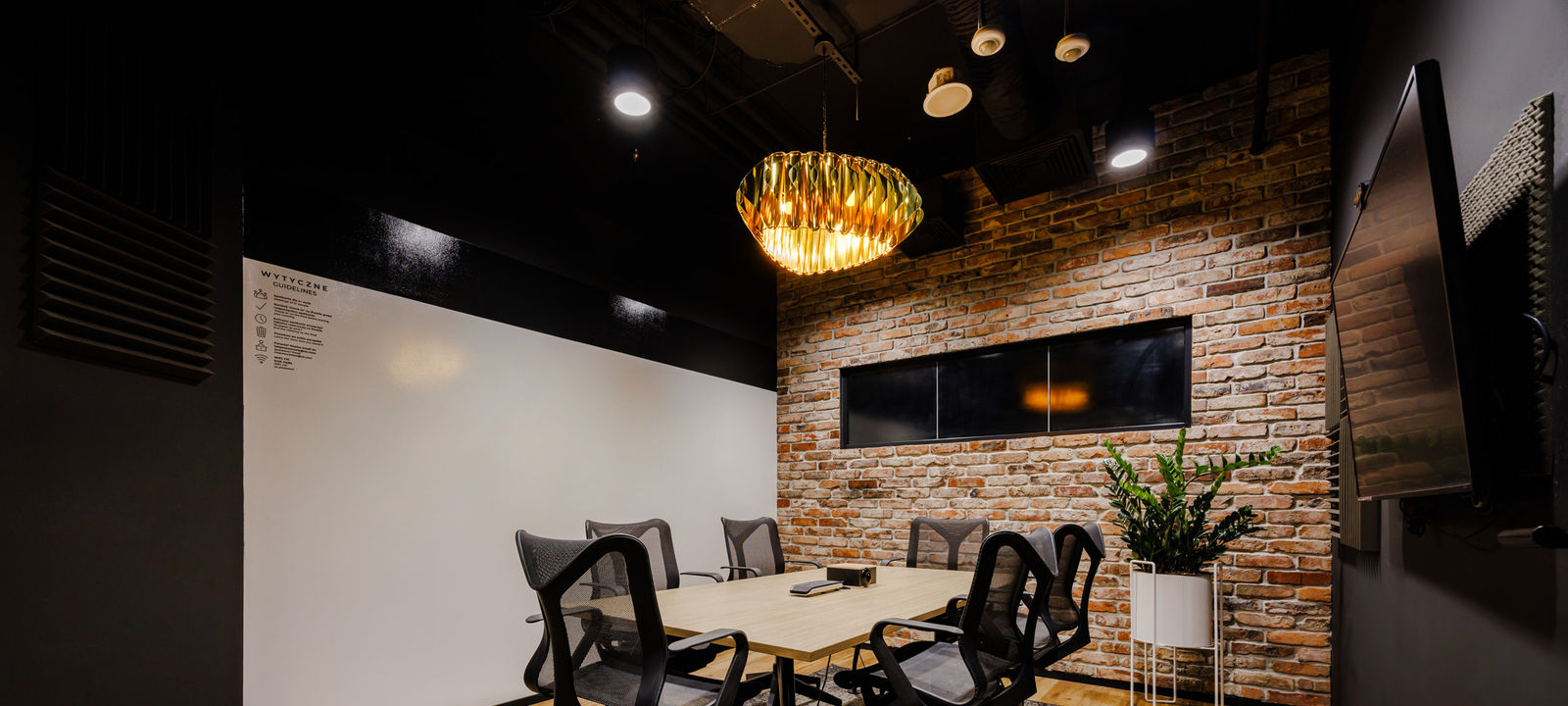 Chmielna 73, Warszawa - Image 1