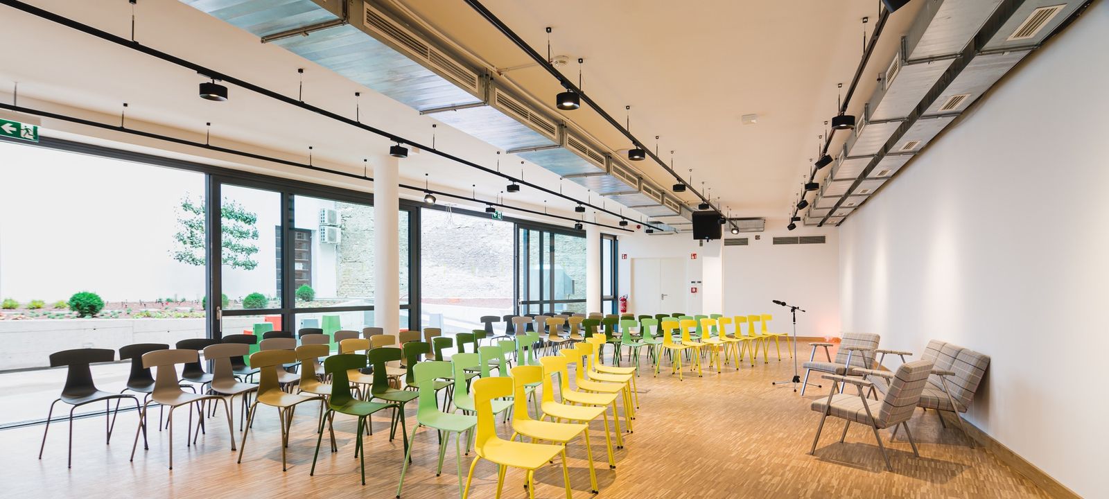 4 Salétrom Street, Budapest - Image 1