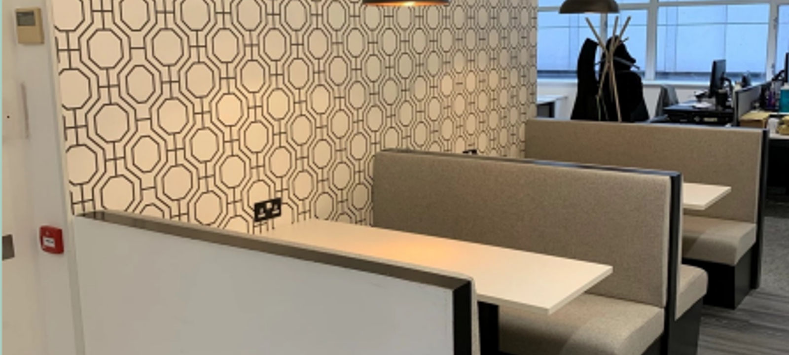 39 Houndsditch, London - Image 1