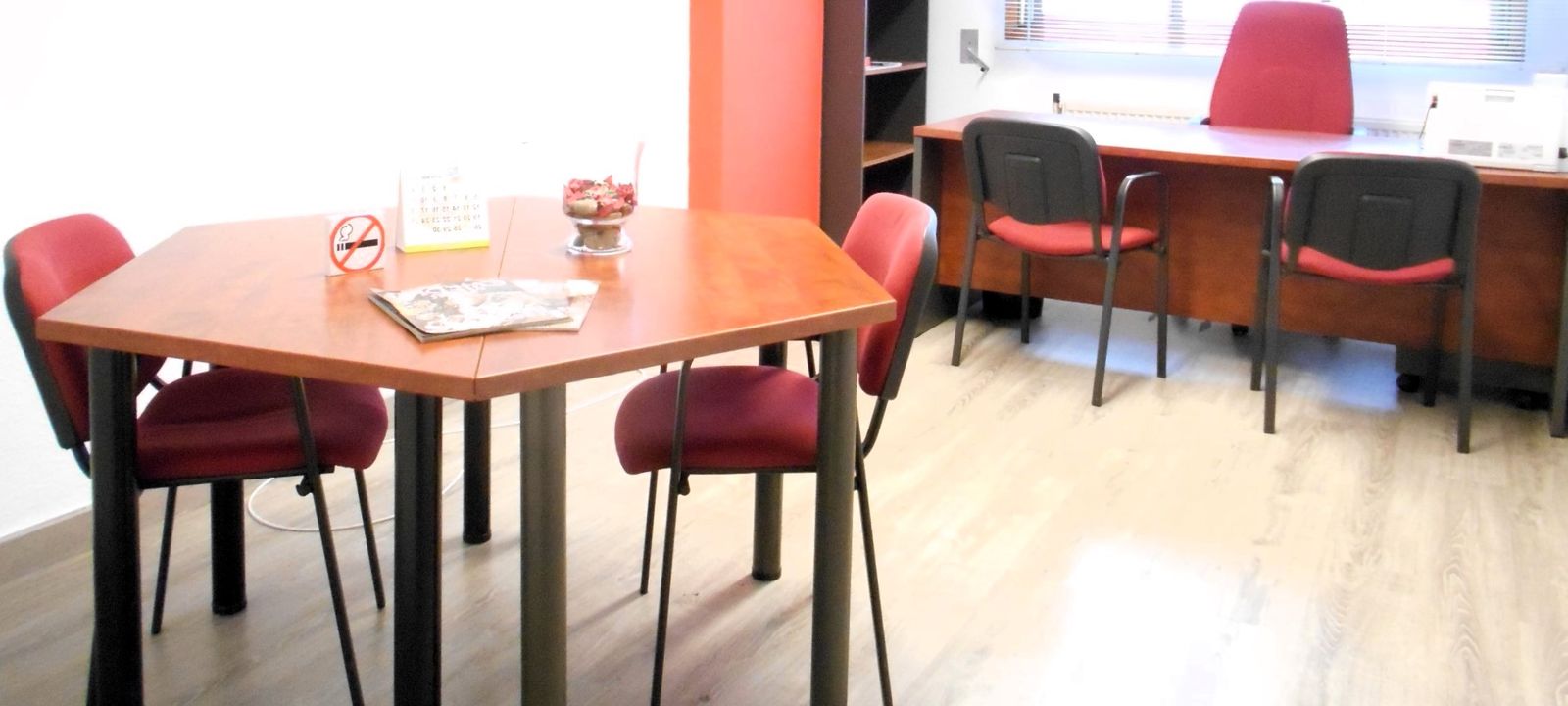 2 Calle Alférez Provisional, León - Image 1