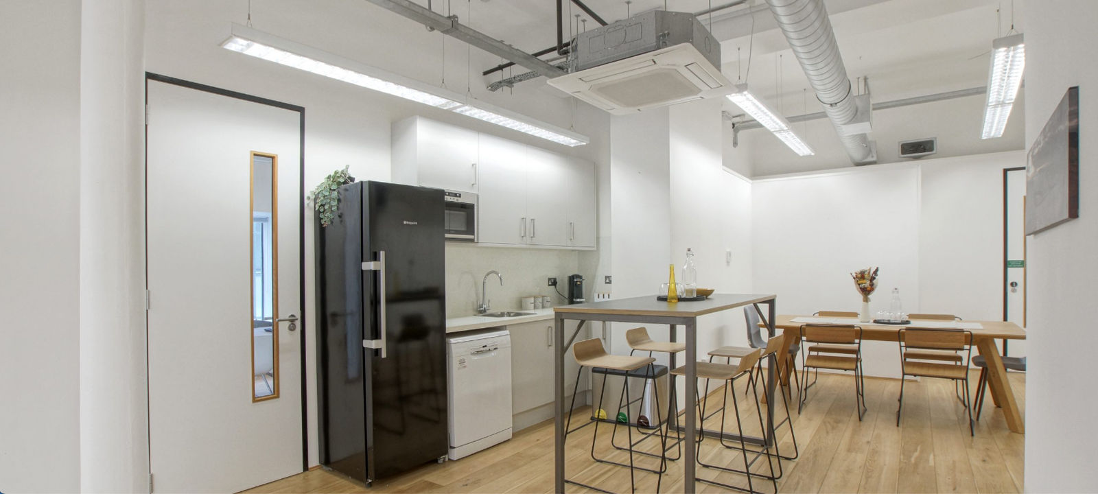 11a Curtain Road, Shoreditch - Image 1