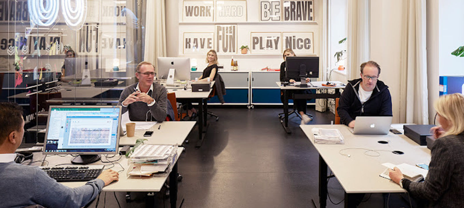 9 Mikonkatu, Helsinki - Image 1