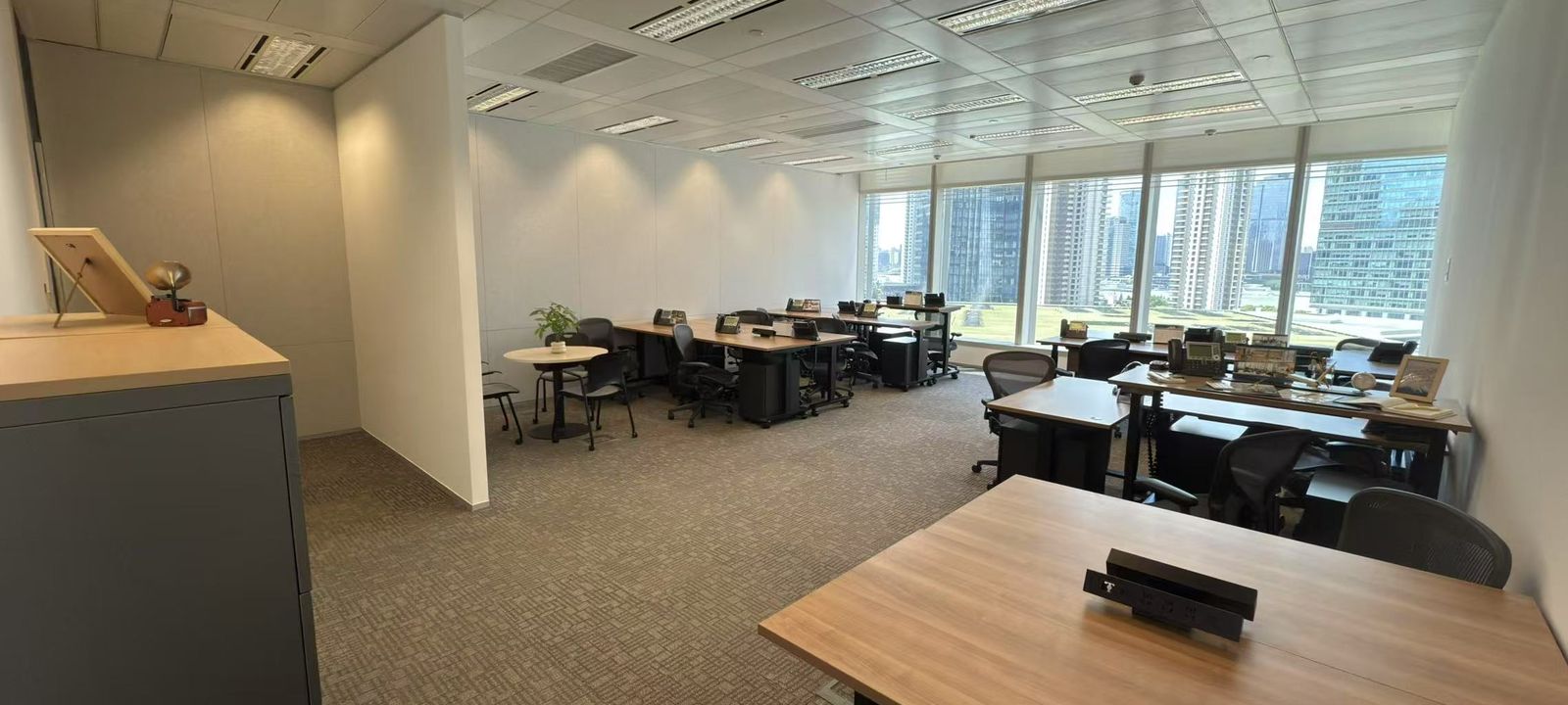 8 Century Avenue, Pudong - Image 1