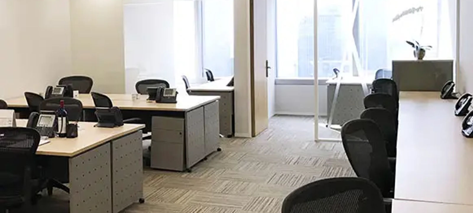 1168 Nanjing West Road, Puxi District - Image 1