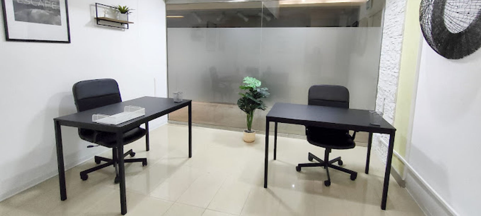 193 Galleria Capitol Corso Vittorio Emanuele, Salerno Sa - Image 1