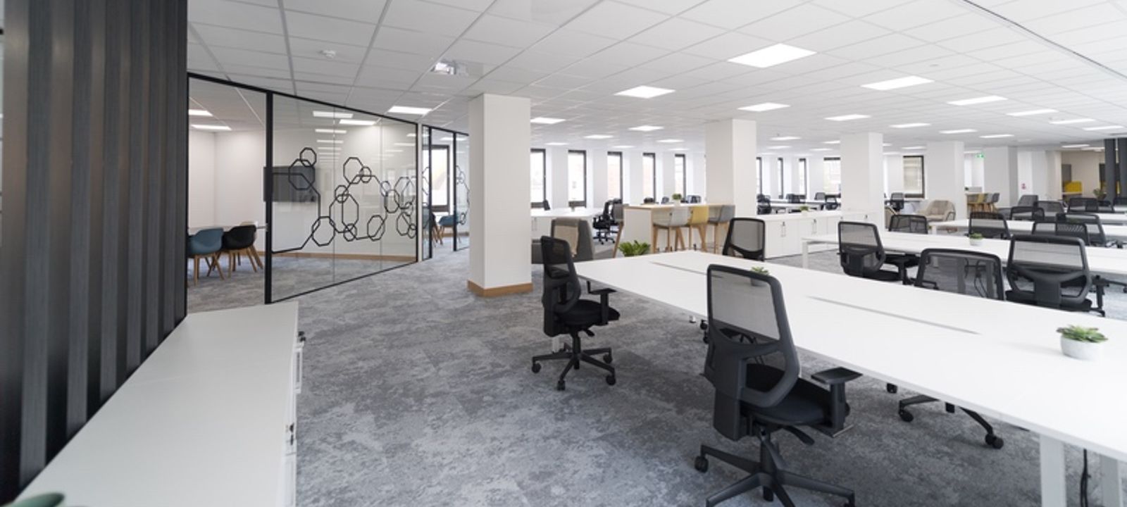 27 Middleborough, Colchester - Image 1