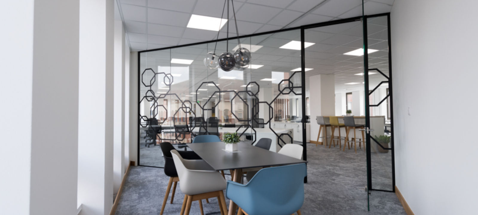 27 Middleborough, Colchester - Image 1