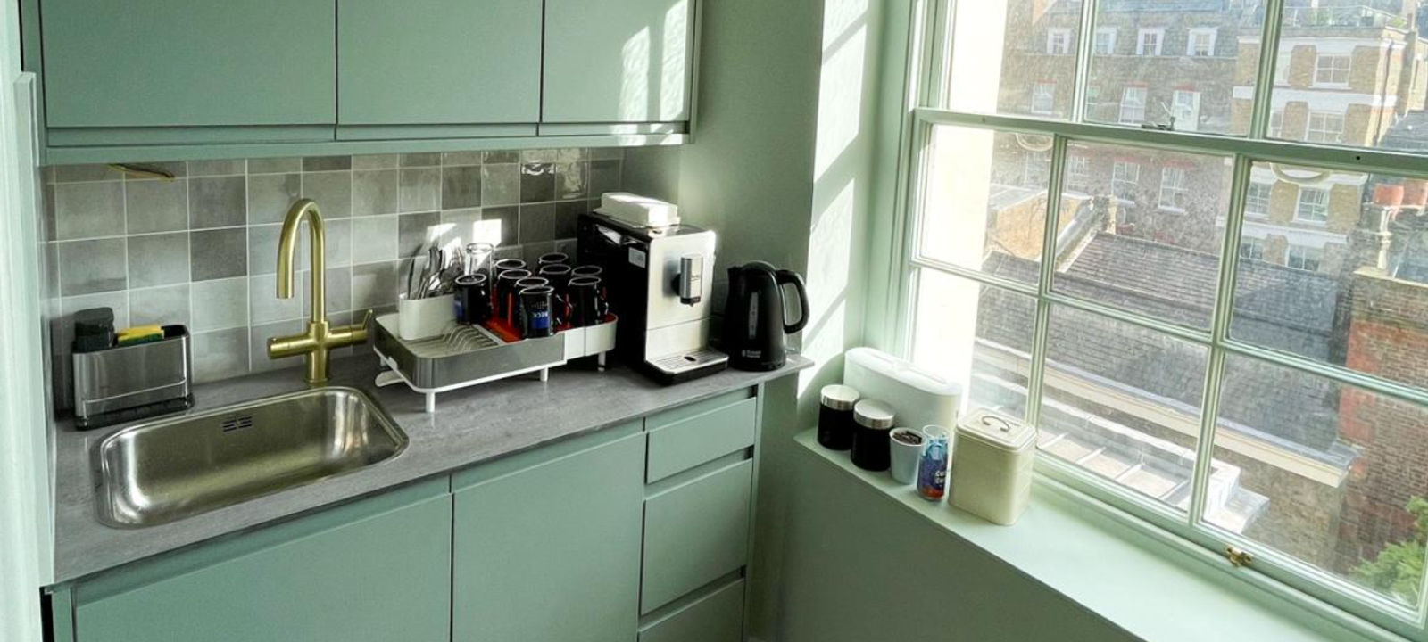 27 Hill Street, Greater London - Image 1