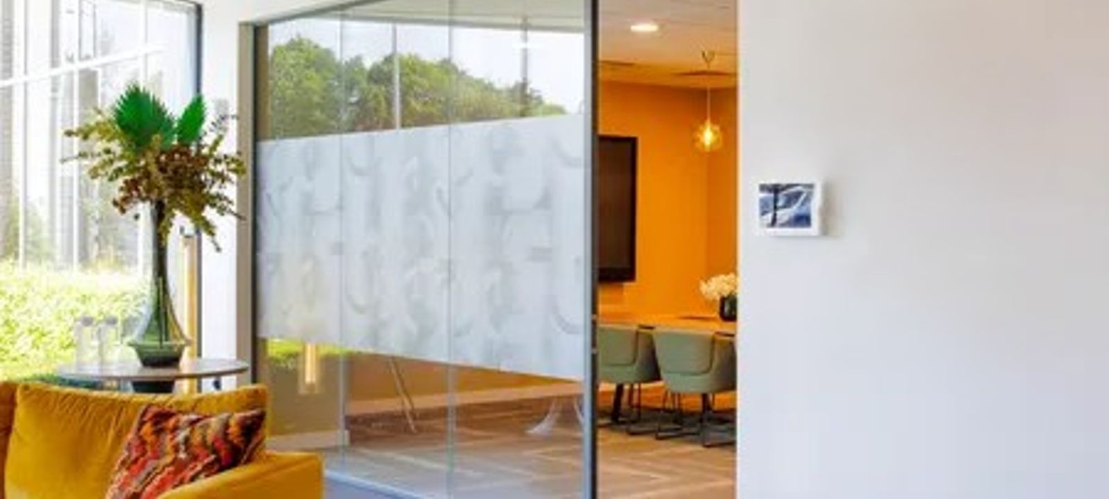 100 Berkshire Place, Winnersh - Image 1