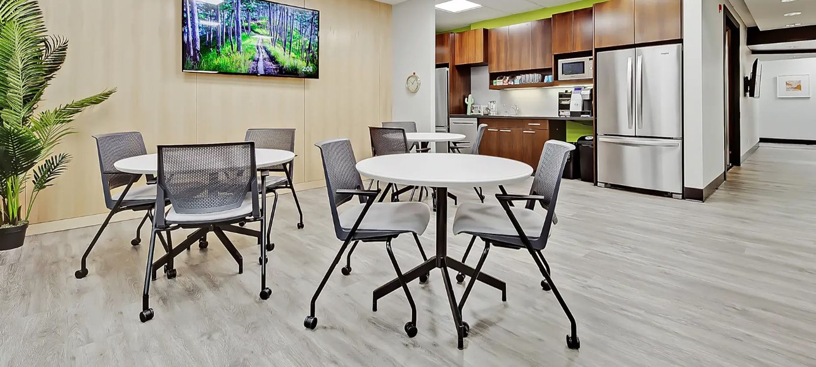 534 17 Ave Sw, Calgary - Image 1