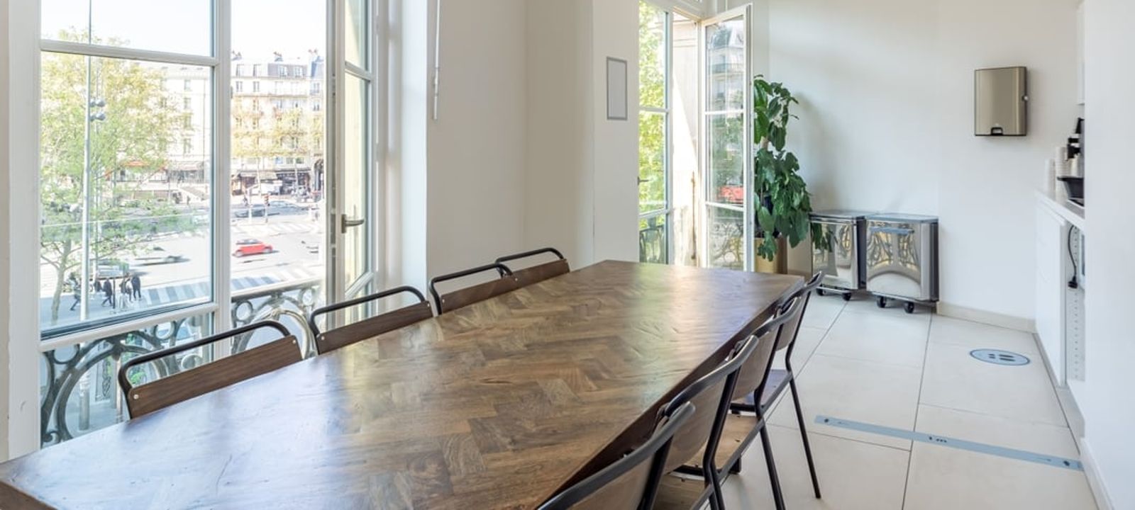 1 bis Av De La République, Paris - Image 1