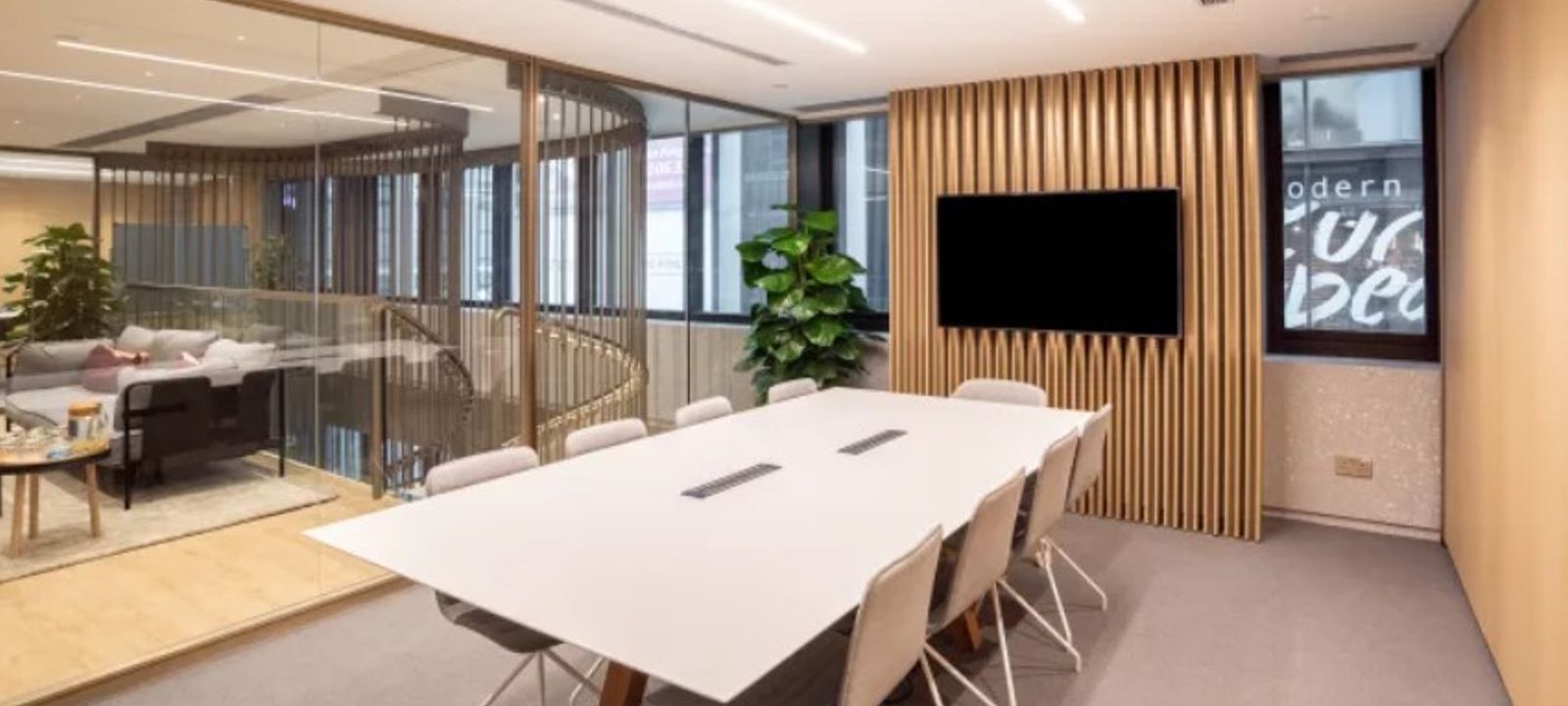 2701 E Camelback Rd, Phoenix - Image 1