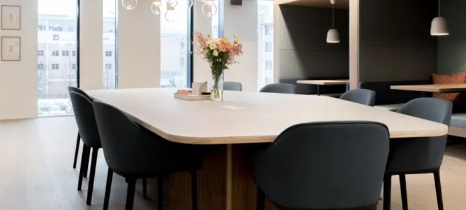 26-21 Carrera 10, Bogota - Image 1