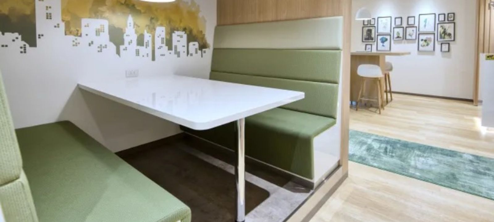 35 Calle De Gobelas, Madrid - Image 1