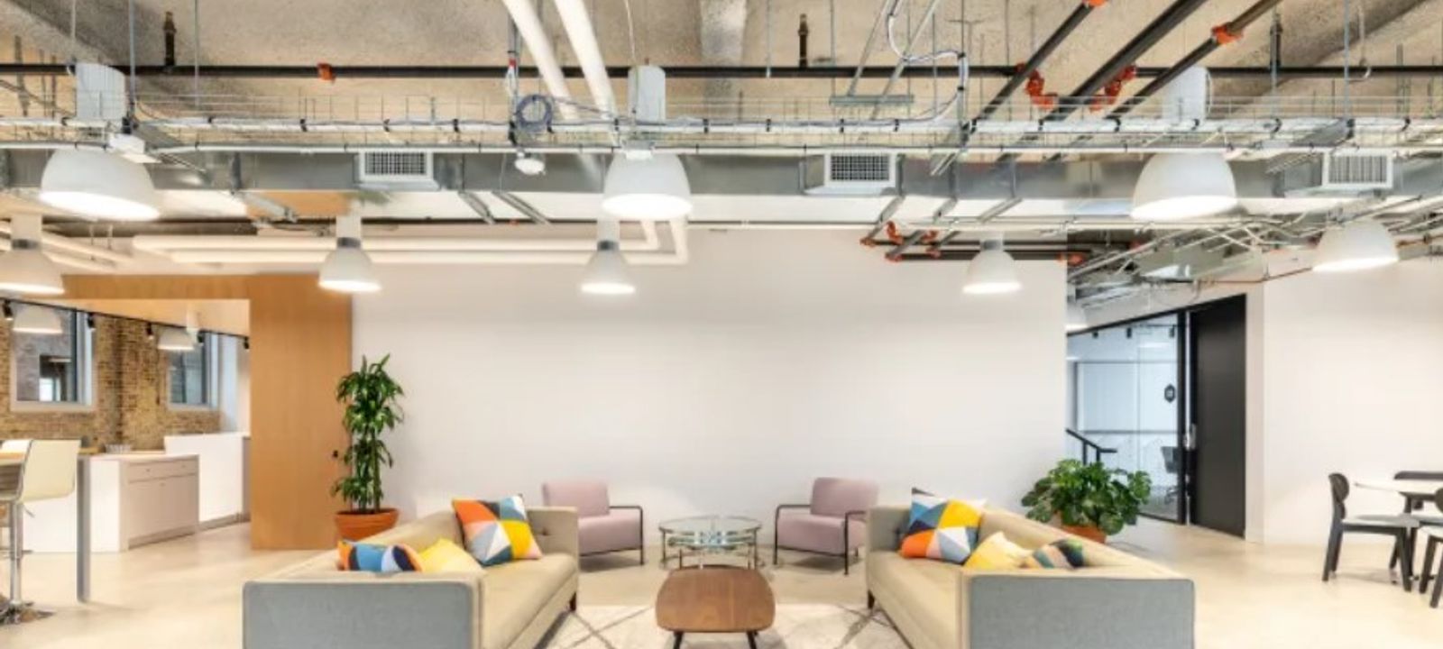 4311 N Ravenswood Avenue, Chicago - Image 1