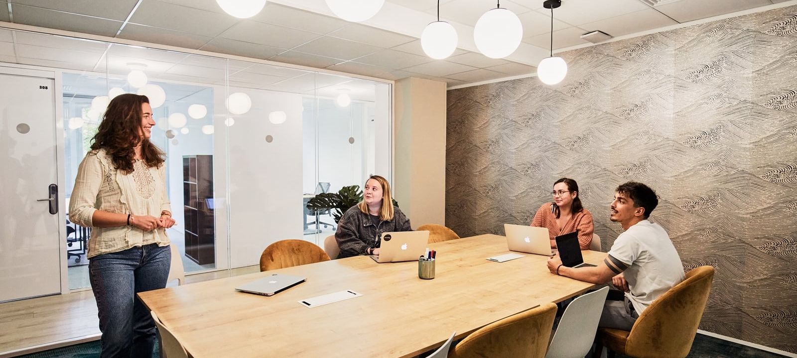 43-47 Av De La Grande Armée, Paris - Image 1