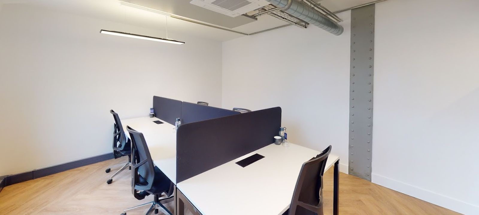 13 Rue Des Petits Hôtels, Paris - Image 1