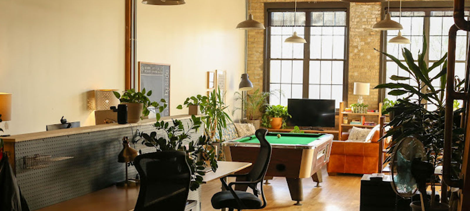 3701 N Ravenswood Ave, Chicago - Image 1