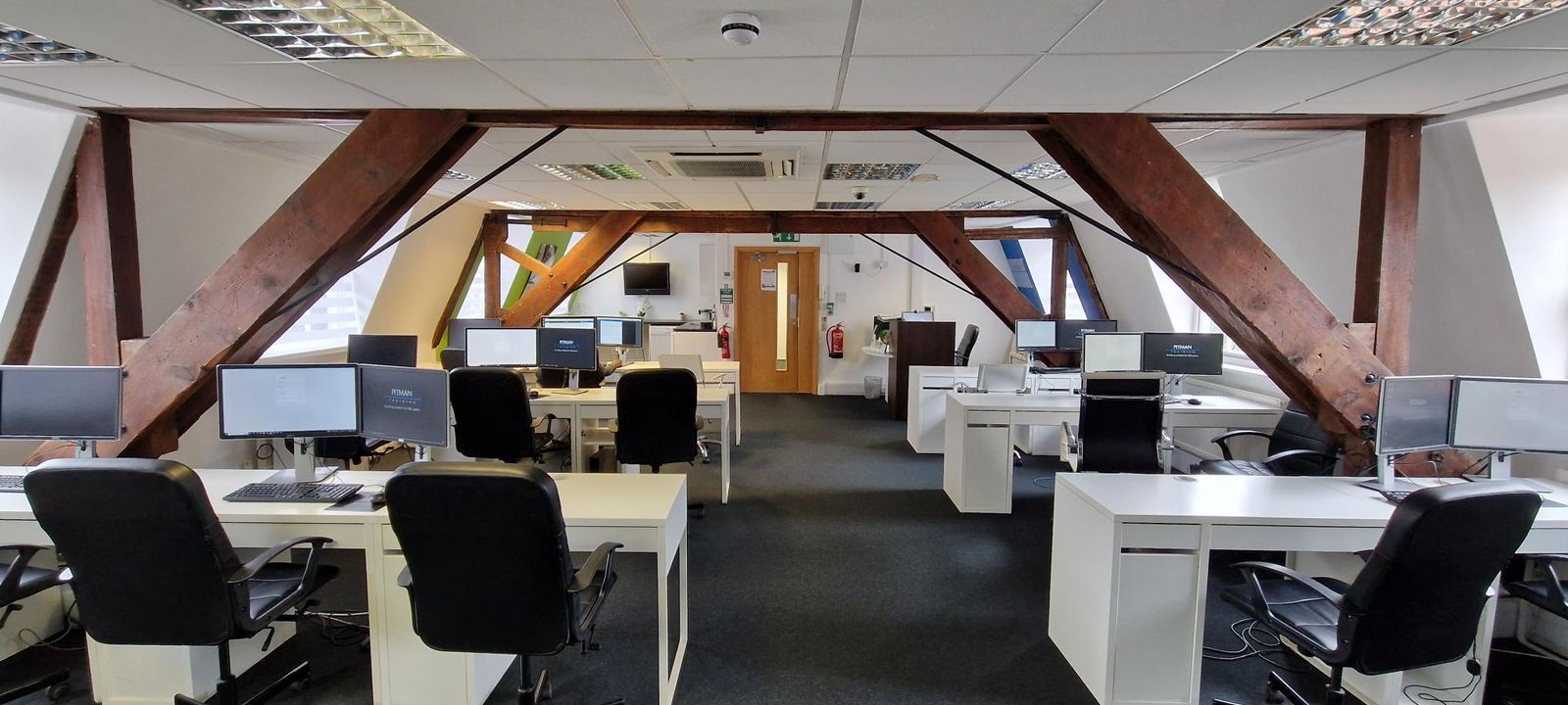 2/10 Bridge Street, Reading - Image 1