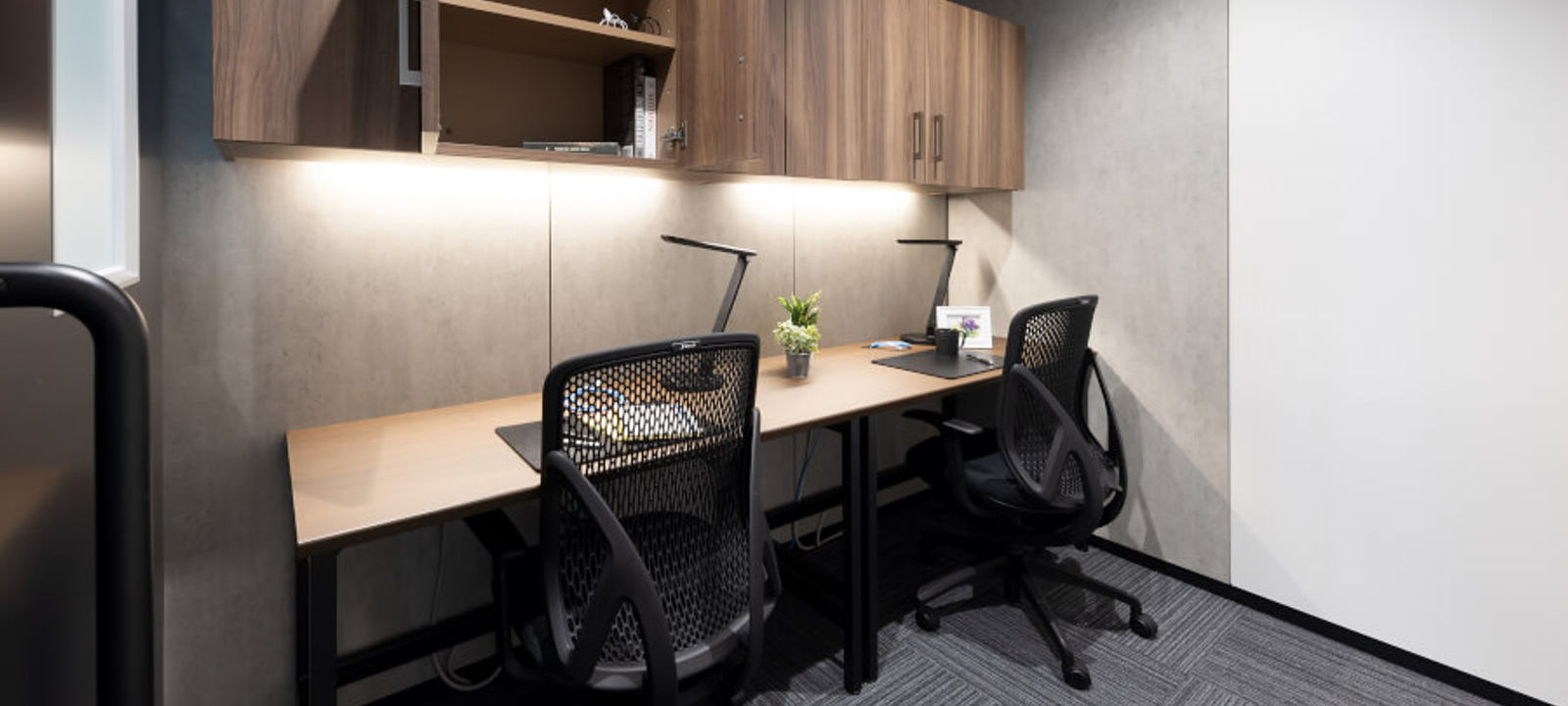 1-25-1 Nishi-shinjuku, Shinjuku-ku - Image 1