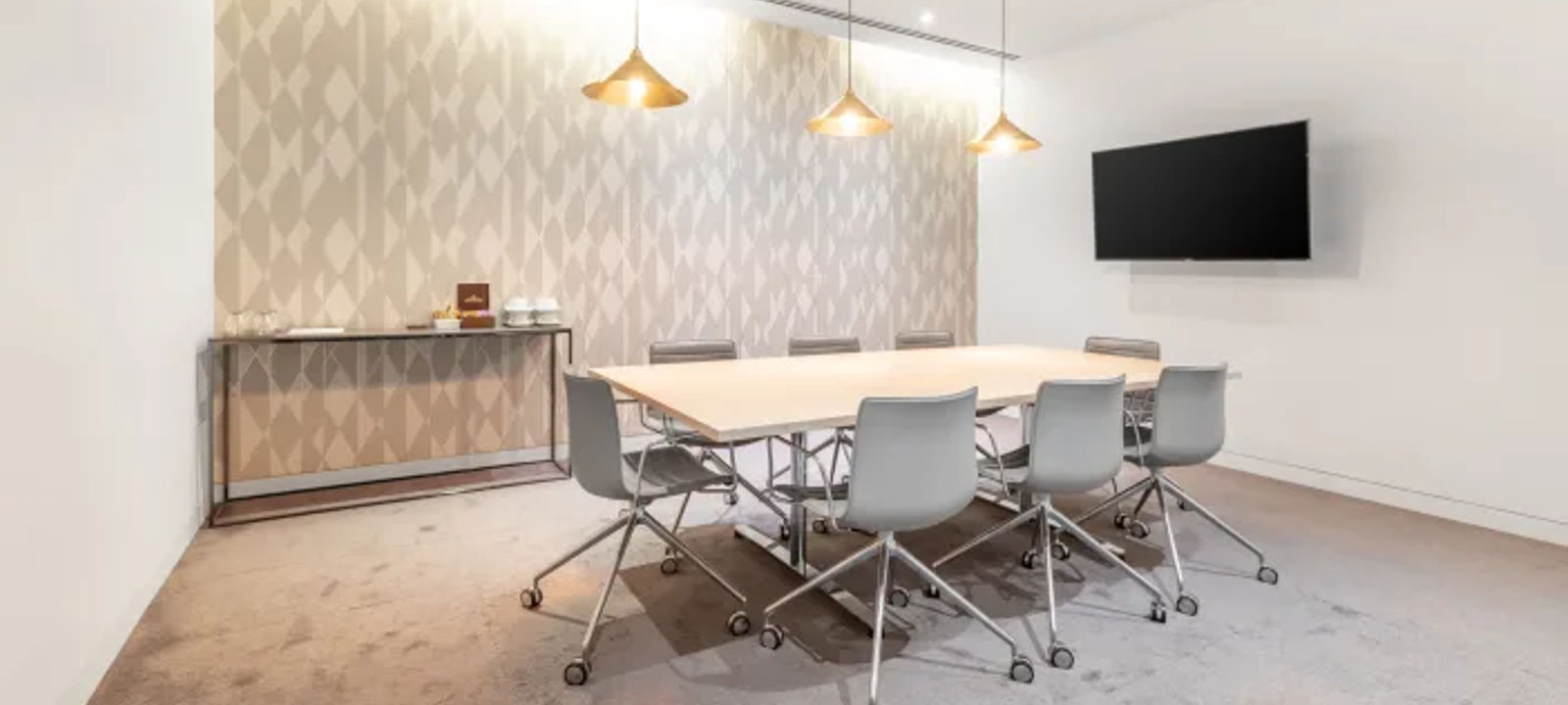 Ama Tower Residences Epifanio De Los Santos Ave, Mandaluyong - Image 1