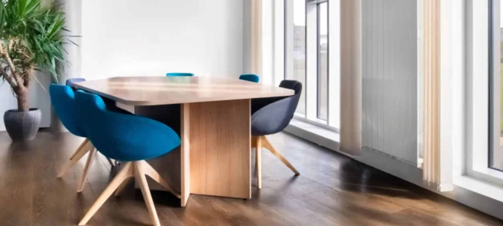 6 Calle Almutamid, Seville - Image 1