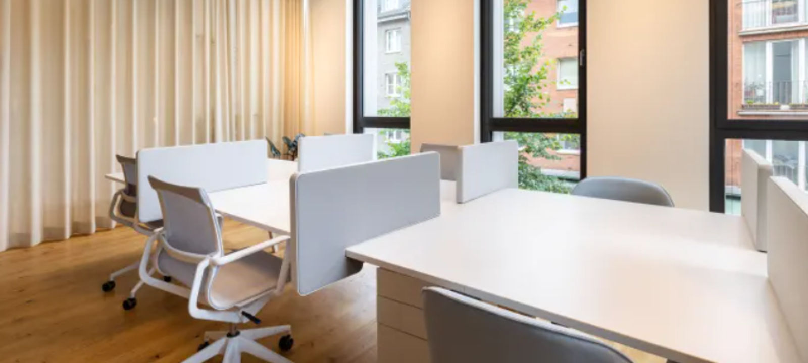 93 Lombard Ave, Winnipeg - Image 1