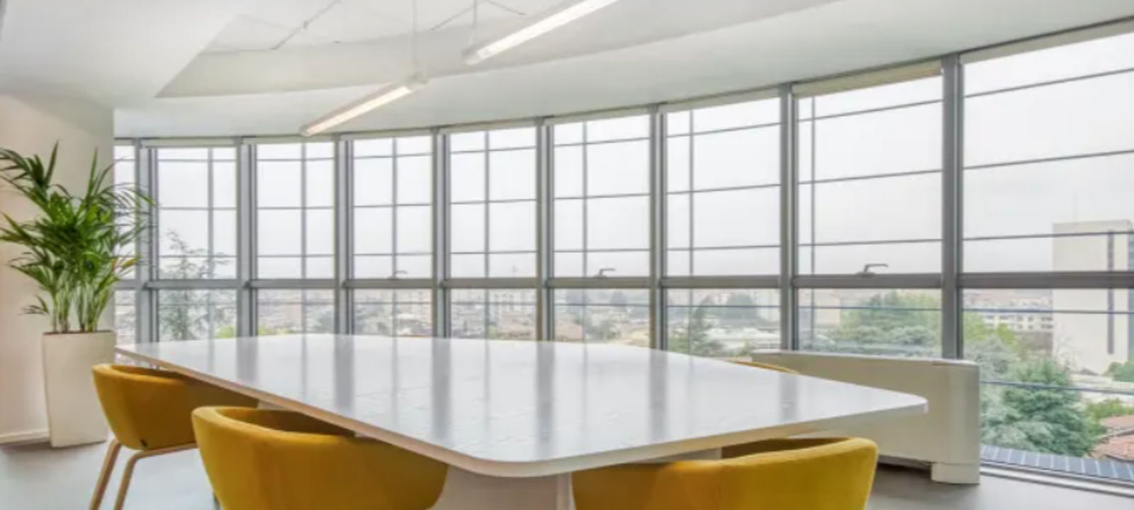 93 Lombard Ave, Winnipeg - Image 1