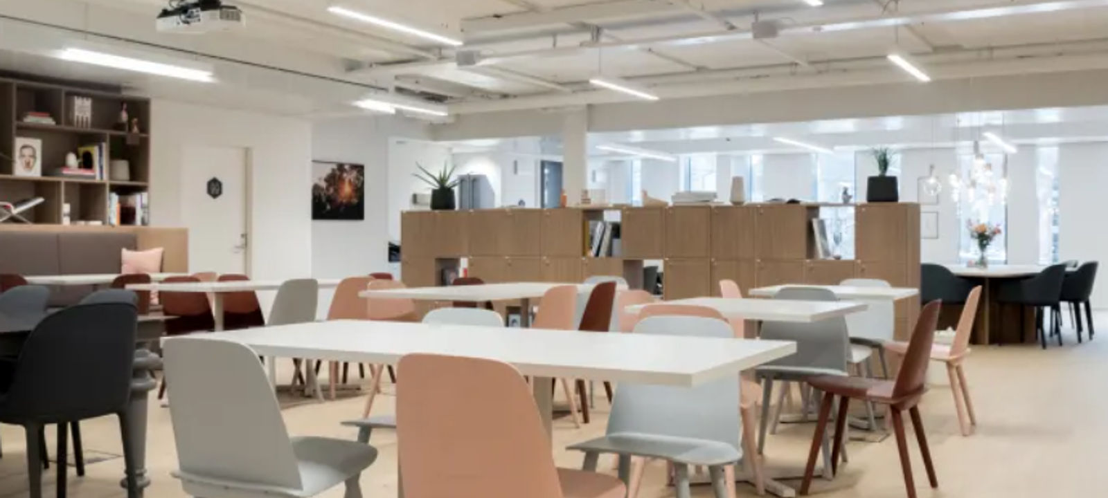 4200 Commerce Ct, Lisle - Image 1