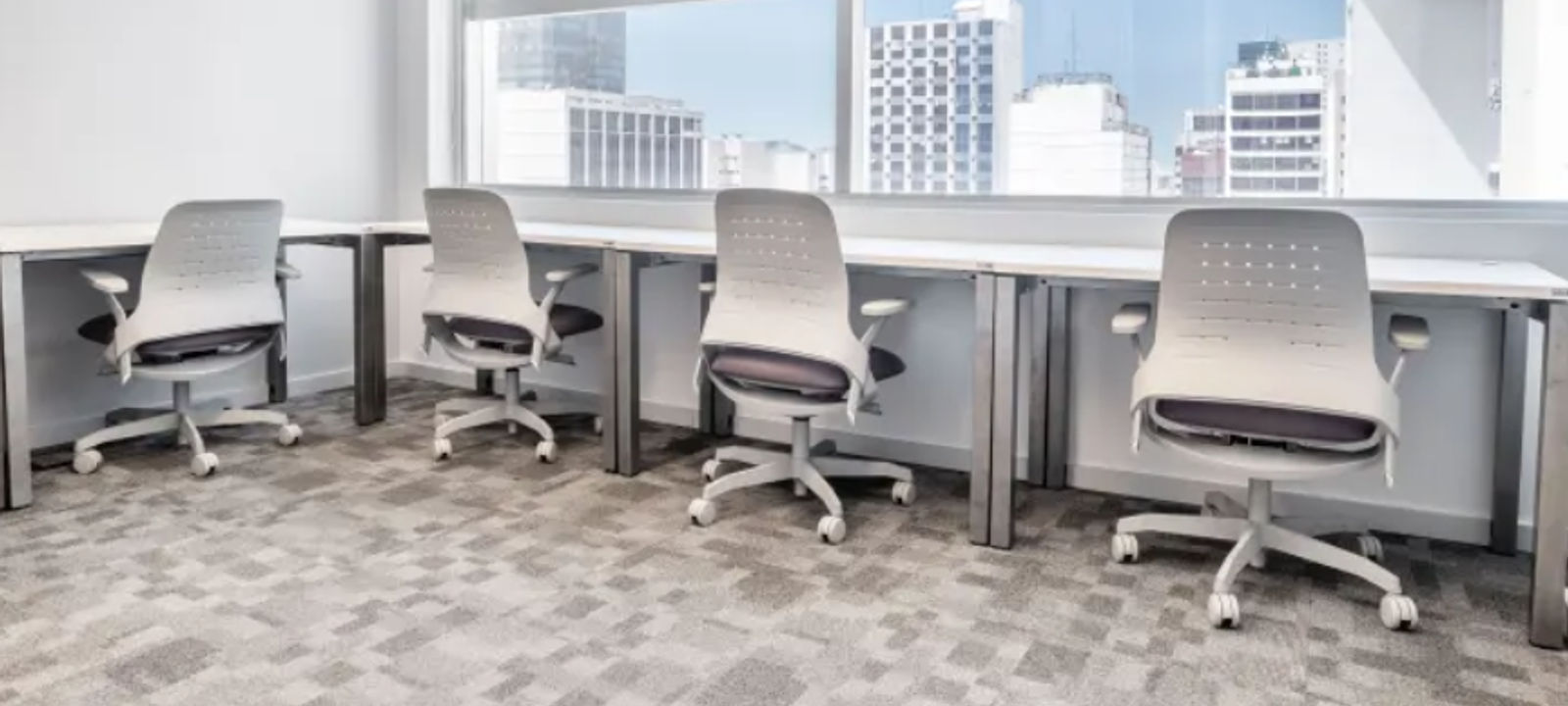 4200 Commerce Ct, Lisle - Image 1