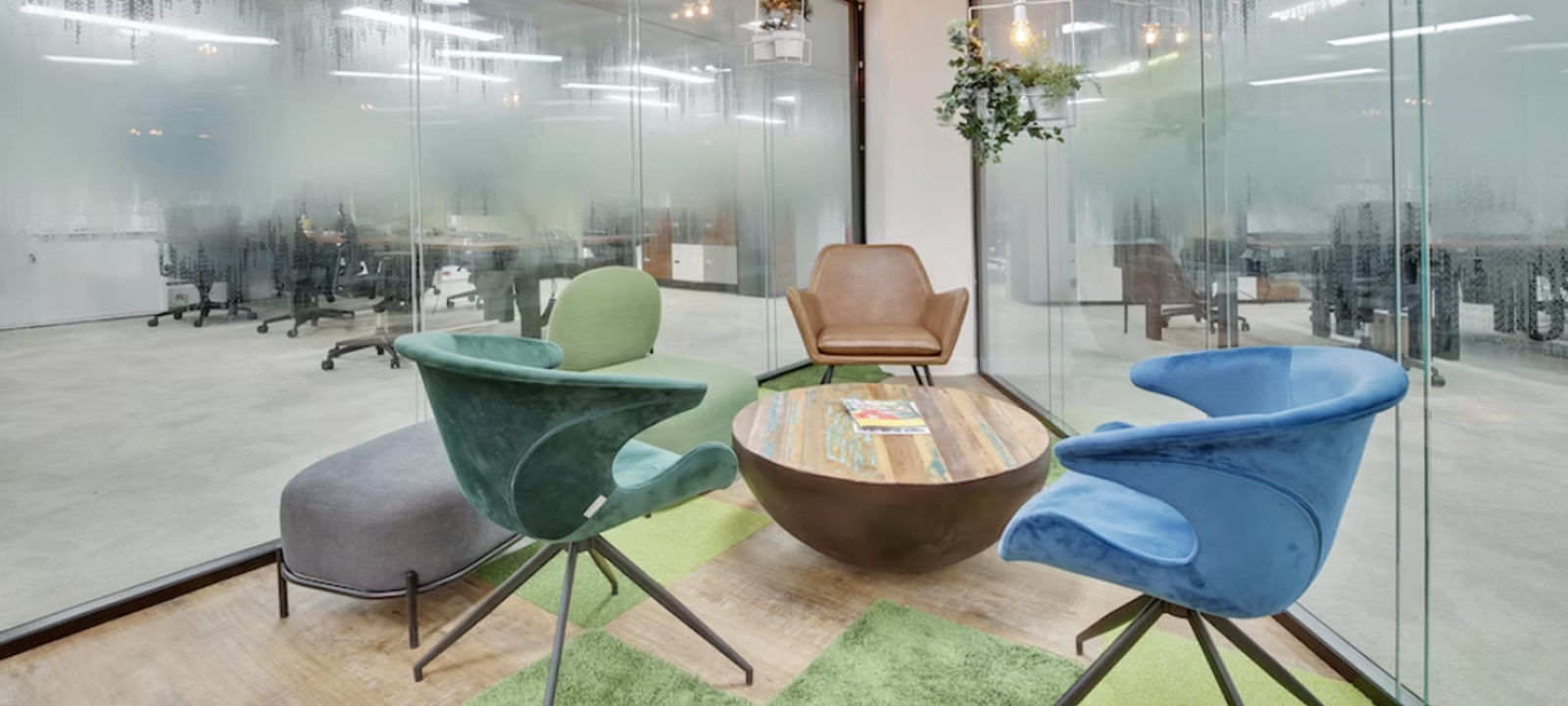 11-13 Cours Valmy, Puteaux - Image 1