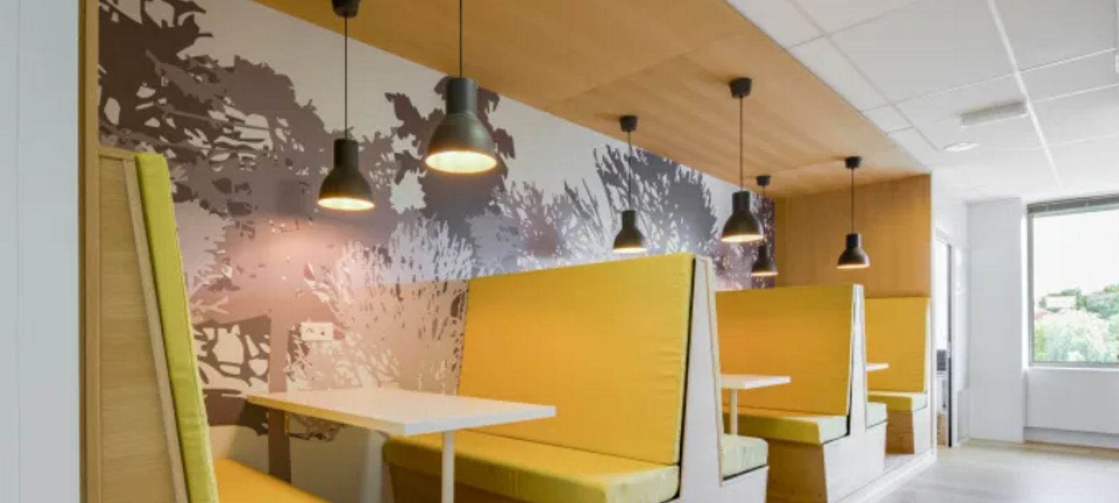 198 Charlton Rd, Sturbridge - Image 1