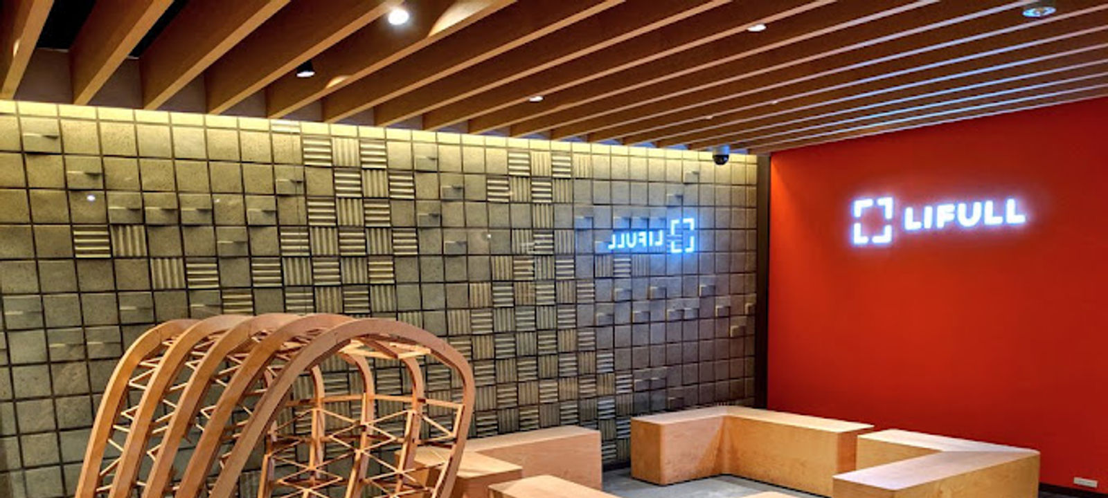 1-4-4 Kojimachi, Chiyoda - Image 1