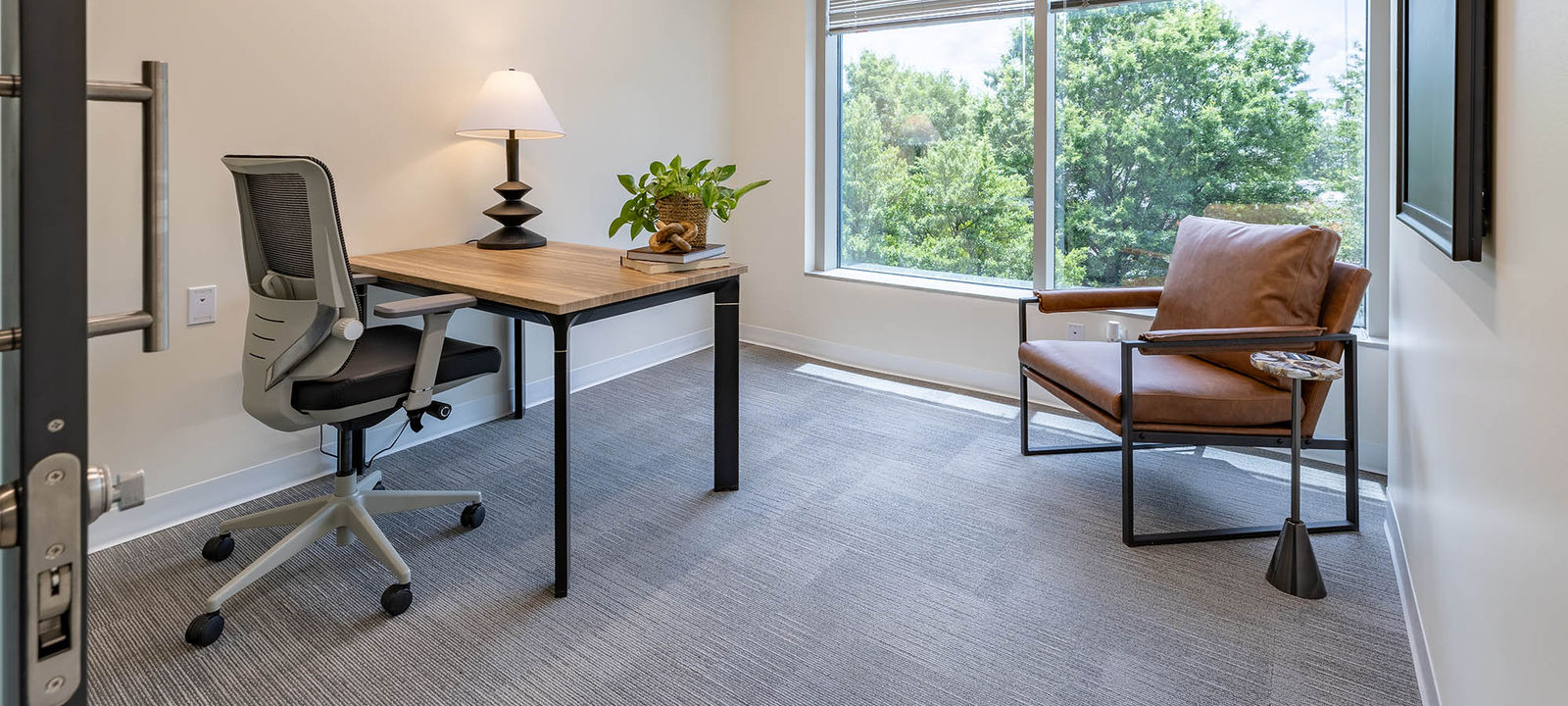 121 Perimeter Center W, Atlanta - Image 1