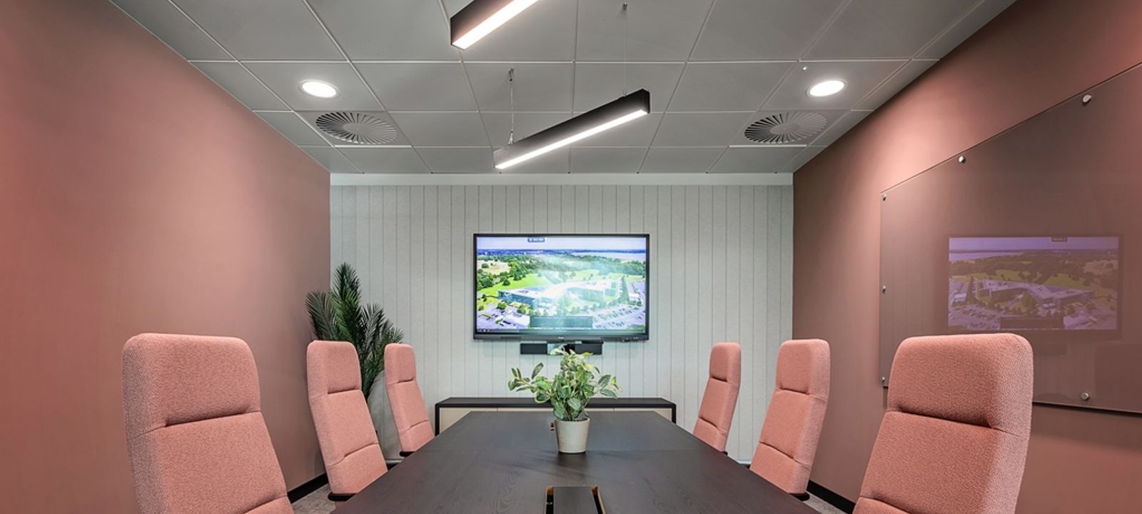 Riding Court Road, Datchet - Image 1