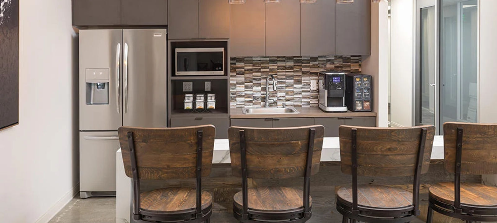 9171 Wilshire Blvd, Beverly Hills - Image 1