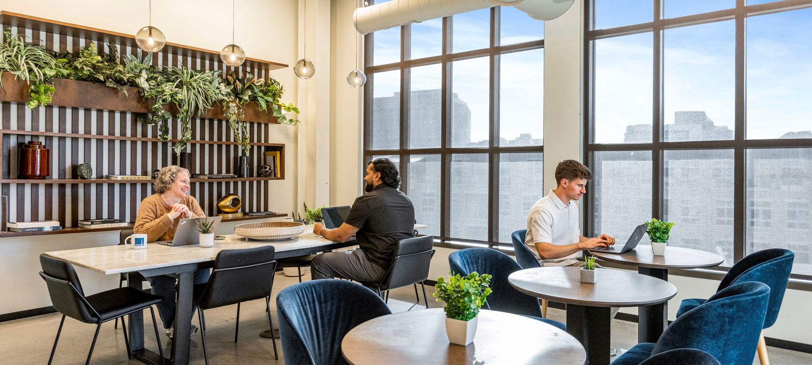 875 N High St, Columbus - Image 1