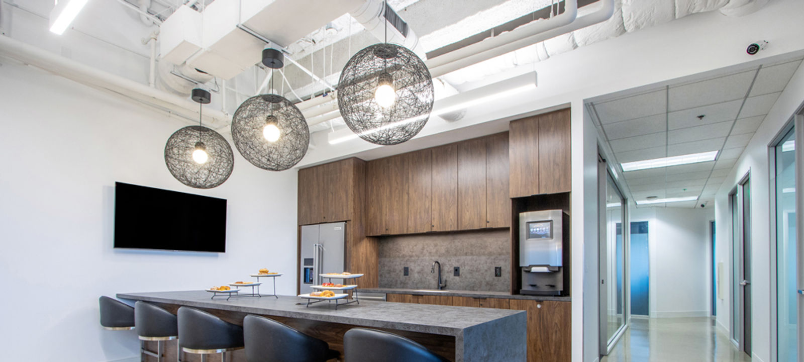 1230 Rosecrans Avenue, Manhattan Beach - Image 1